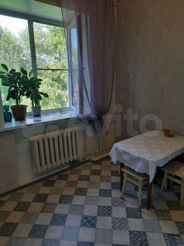 2-к. квартира, 60 м², 4/4 эт.