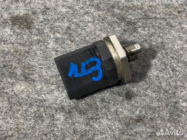 Датчик давления топлива Skoda Yeti 5L cdab