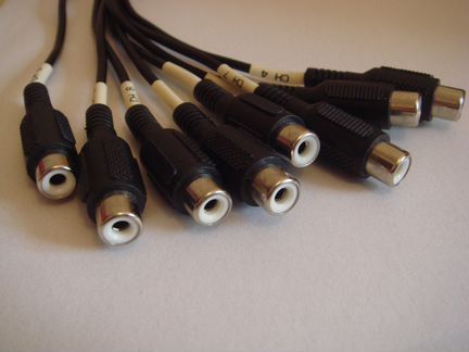 Кабель для видеорегистратора 15pin D-Sub - 8xRCA