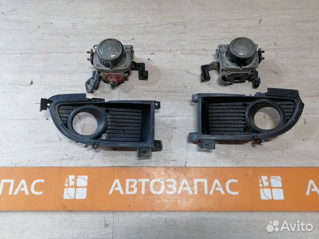 Противотуманка накладка Mitsubishi Lancer 9 Лансер