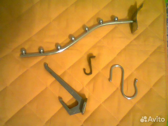 Крючки разные бытовые