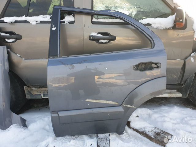 Дверь задняя левая Kia Sorento 1 Соренто