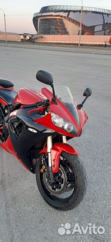 Продам Yamaha YZF R1 2003