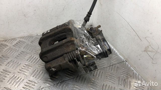 Суппорт тормозной задний правый BMW 5 34216793042