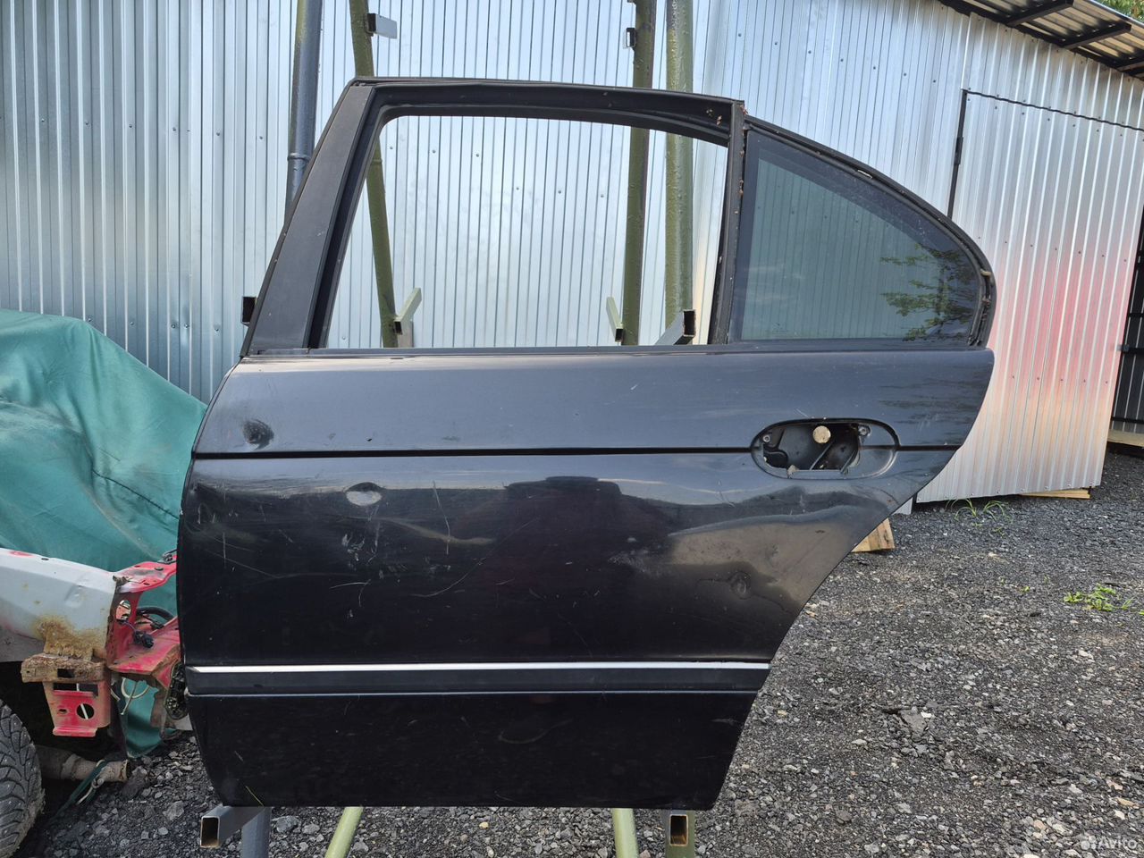 Дверь Bmw E39 задняя левая
