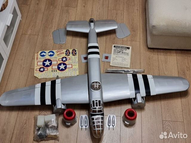 Радиоуправляемая модель самолета