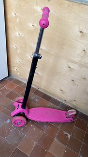 Отдам бесплатно детский самокат