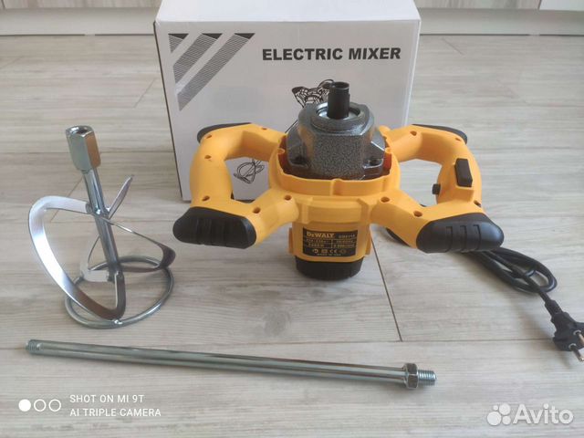 Миксер строительный Dewalt