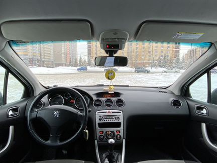 Peugeot 308 1.6 МТ, 2011, 180 000 км