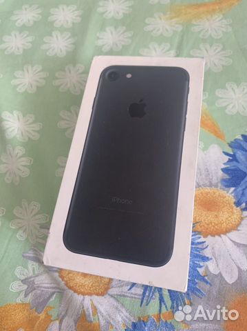 Телефон iPhone 7