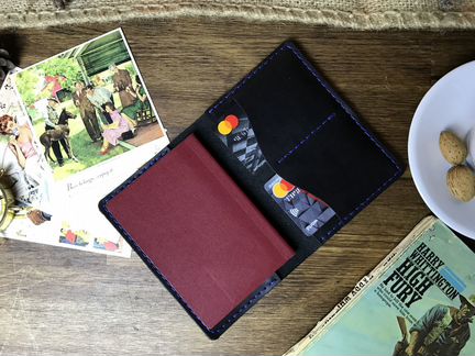 Кошелек для паспорта и банкнот