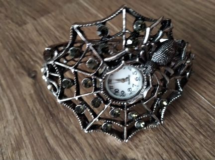 Часы браслет