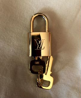 Замок Louis Vuitton для сумки