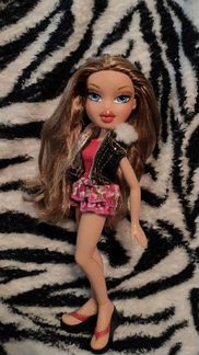 Кукла Bratz