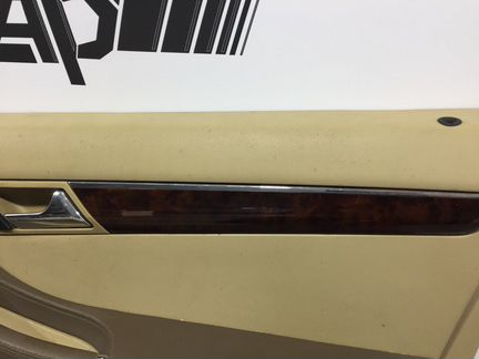 Обшивка двери передней правой Mercedes W251 R 251