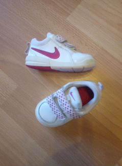 Кроссовки д/девочки р.21 б/у Nike