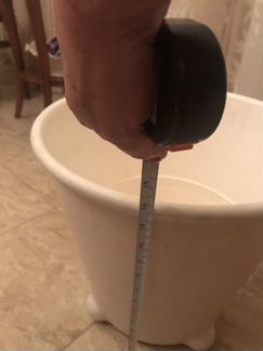 Кашпо большое на колесиках и автополивом