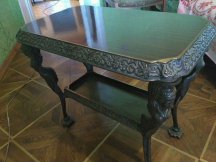 Продам столик