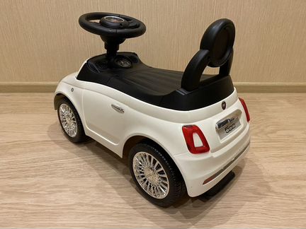 Машинка-каталка Fiat
