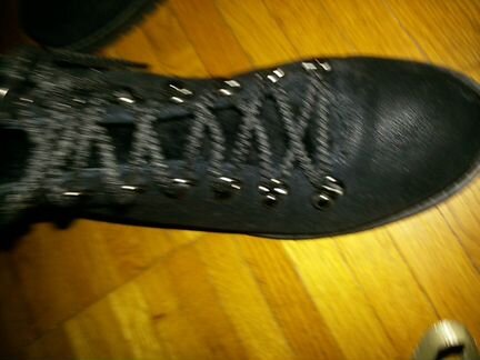 Ботинки женские чёрные,нубук