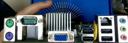 MSI MS-9818 - GM45 - itx - socket P - 5 x COM