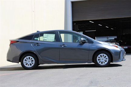 Toyota Prius 1.8 CVT, 2019, 340 км