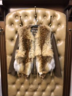 Жилет из меха лисы