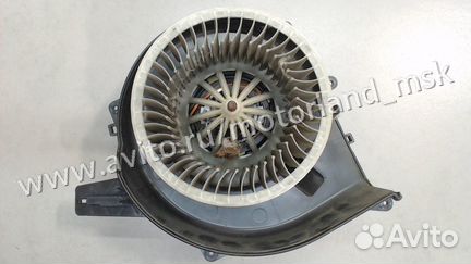 Двигатель отопителя (моторчик печки) Skoda Fabia