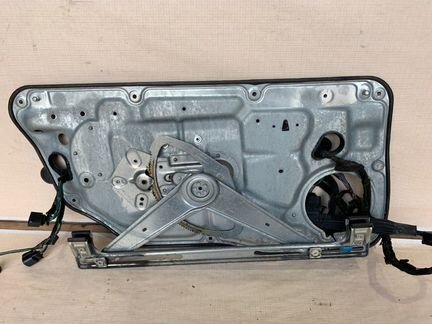 Стеклоподъемник передний правый Volvo V70 II 3.0