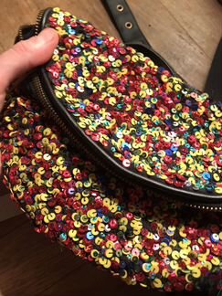 Разноцветная поясная сумка с пайетками ASOS