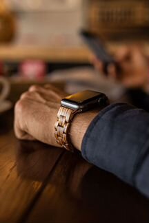 Деревянный ремешок или браслет для Apple Watch
