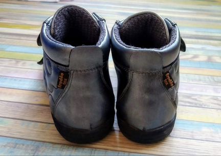 Ботинки для девочки р.28