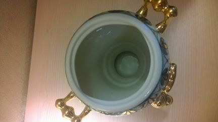Гжельский самовар (сувенирный)