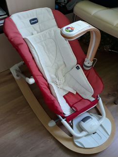Продам шезлонг Chicco
