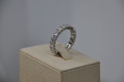 Кольцо с бриллиантами 