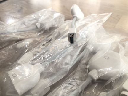 Переходник New Apple Video Displayport to VGA