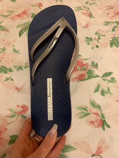 Шлёпанцы новые, куплены в Рандеву