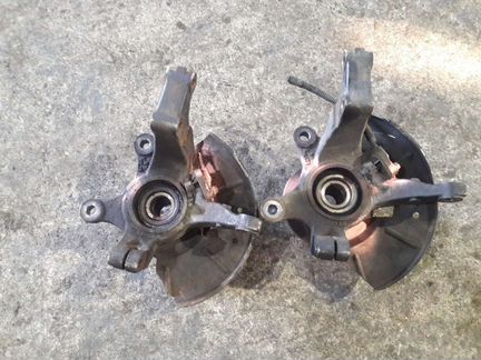 Кулак передний правый форд эскейп