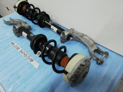 Амортизатор в сборе Ауди A4 B9 8W0413031BA