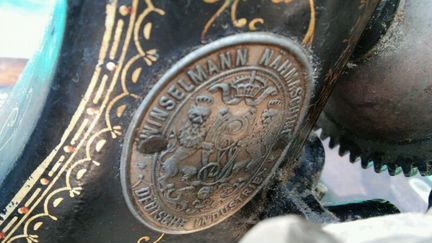 Швейная машина две