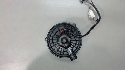 Двигатель отопителя (моторчик печки) Lexus IS, 199