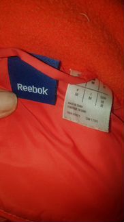 Reebok,яркий стилЬный жилeт,размeр S