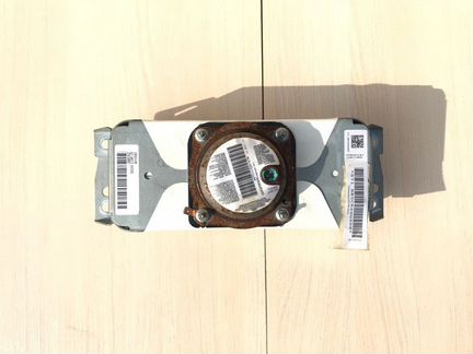 Подушка безопасности в торпедо Audi Q5 8R 2.0 2013