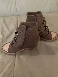 Ботинки женские кожаные ash, состояние отличное