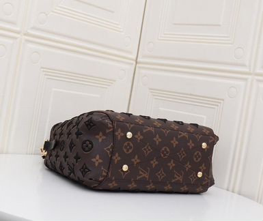 Женская сумка Louis Vuitton через плечо кожа