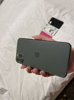 Телефон iPhone 11 pro max 64gb green