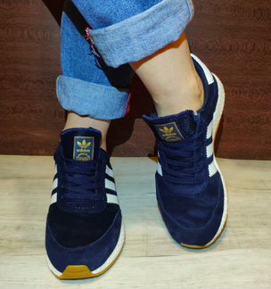 Новые женские кроссовки Adidas Iniki Runner