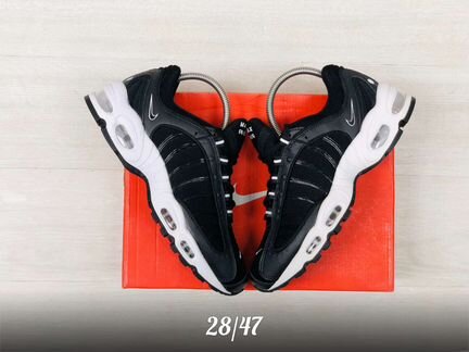 Кроссовки Nike