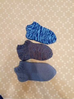 Короткие шерстяные носки ручной вязки новые