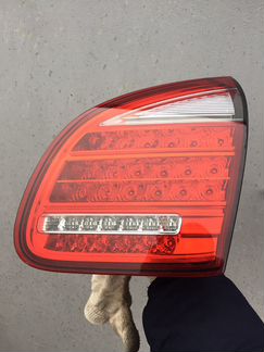 Задний правый внутренний фонарь Porsche Cayenne958